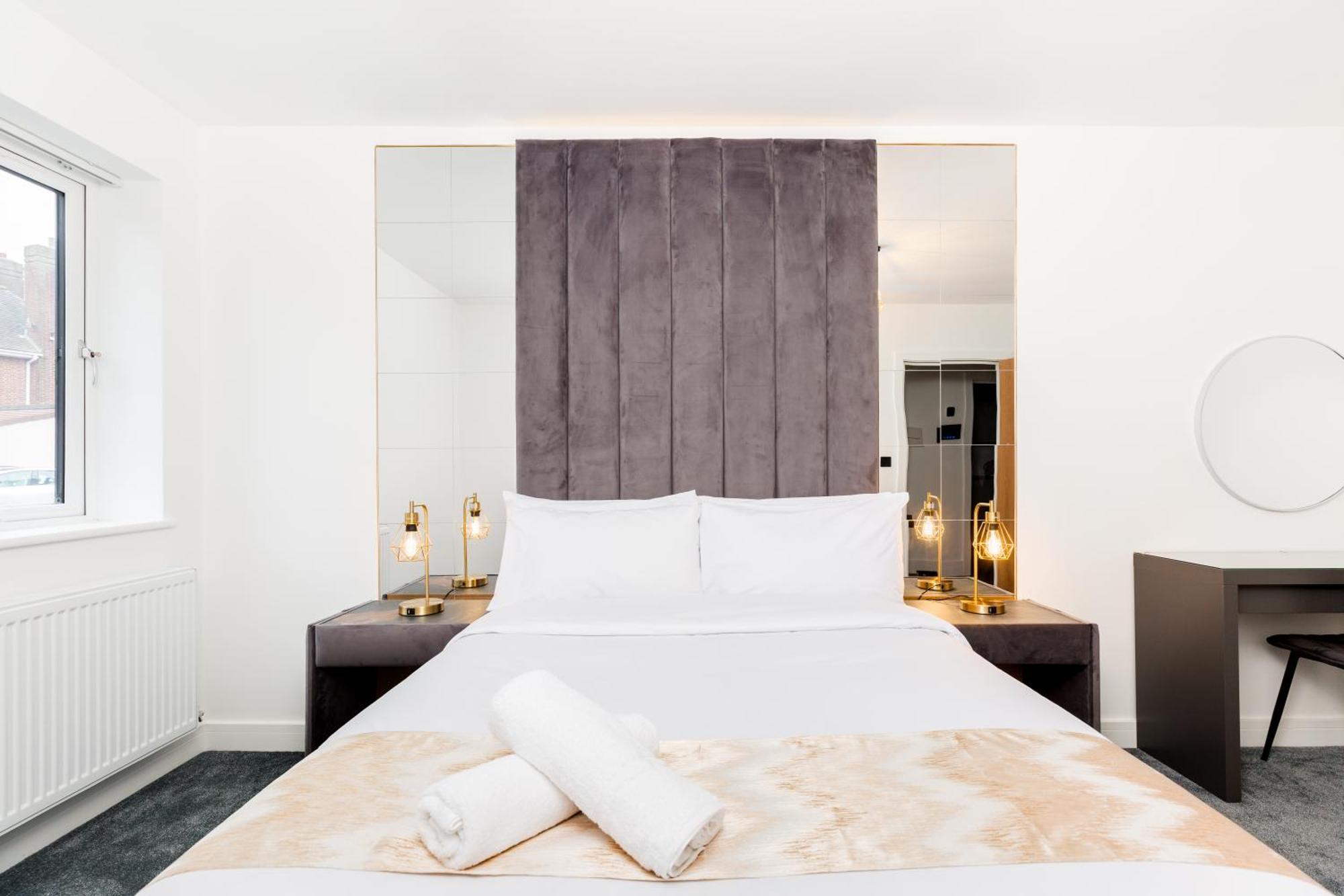 The Suites Inn Hotel Birmingham Merry Hill Брирли Хилл Экстерьер фото